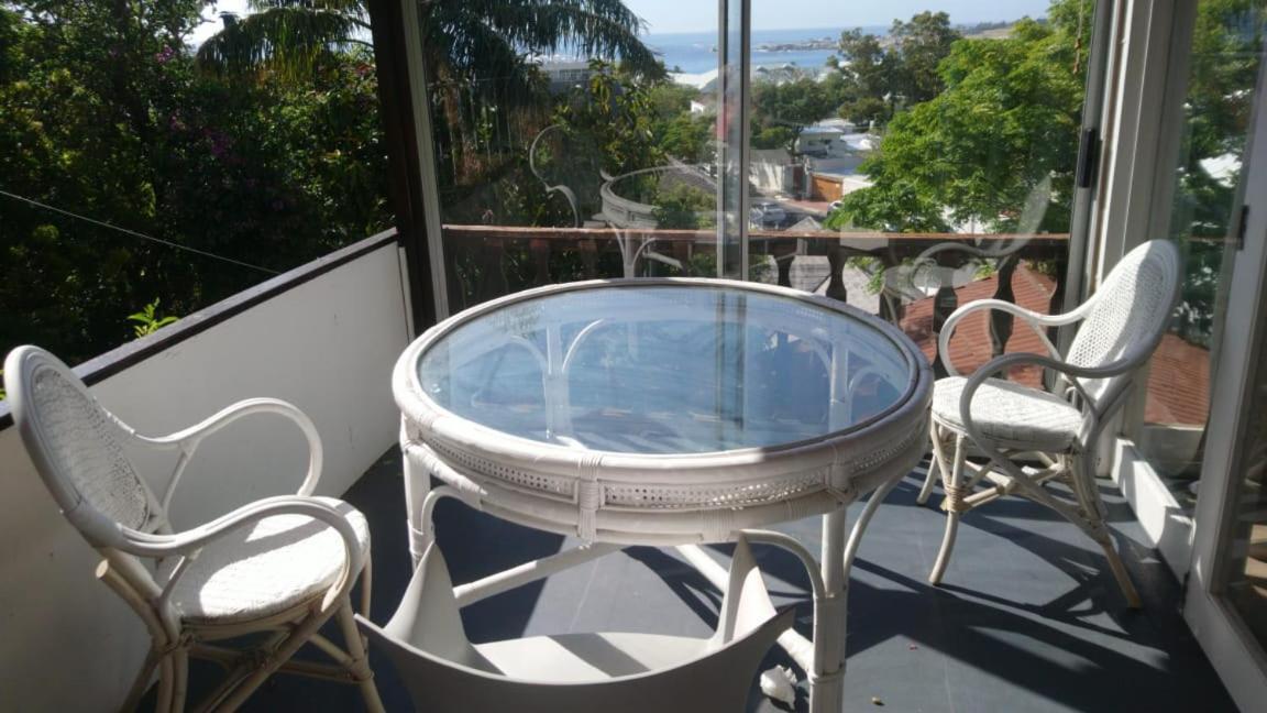 Independent Quaint Flat, Close To Beach Cape Town Dış mekan fotoğraf